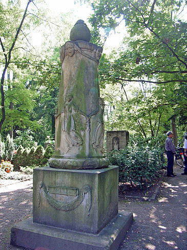 Euphrosyne Denkmal - Thüringen (Weimar)